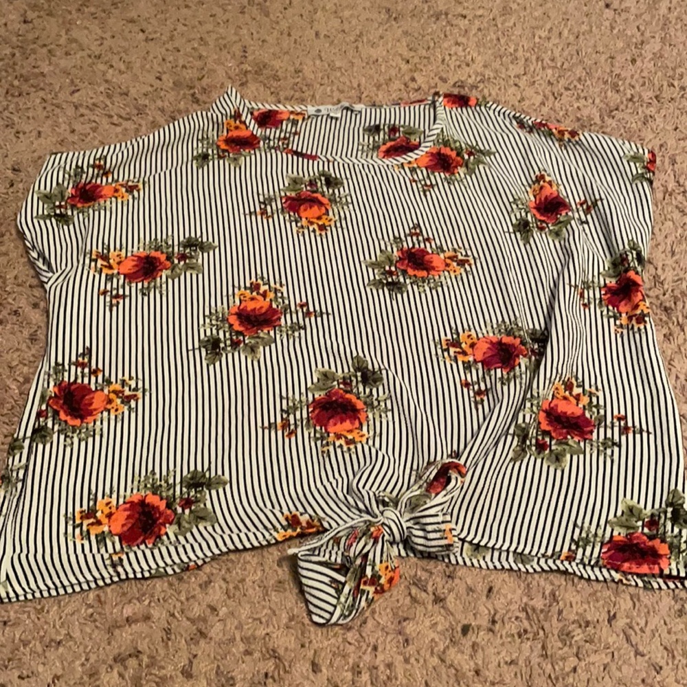 Flower flow tshirt